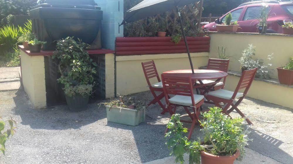 Stag Coach House Hotel Carmel Luaran gambar